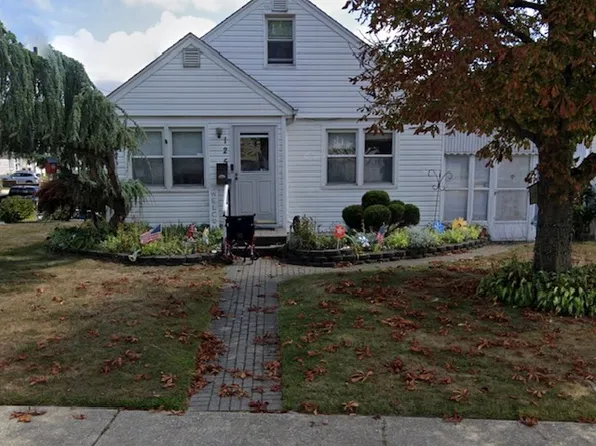 125 Belmont Ave #2, West Babylon, NY 11704