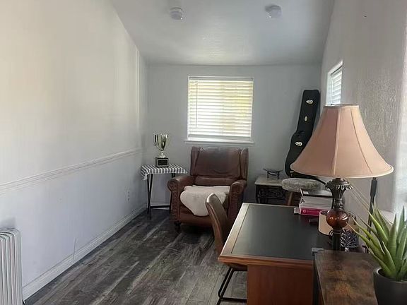 3rd image of 4959 N Dale Ave