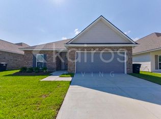 7946 S Hendrick Dr, Baton Rouge, LA 70817