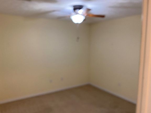 3rd image of 300 Leann Ln NE