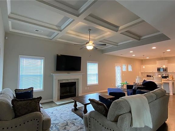 4th image of 2110 Greene Way