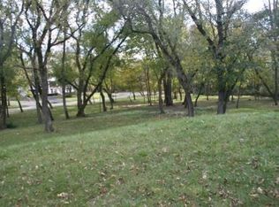 1755 San Fernando Dr, Elm Grove, WI 53122