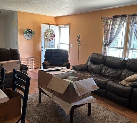 3rd image of 301 E Westminister Drive