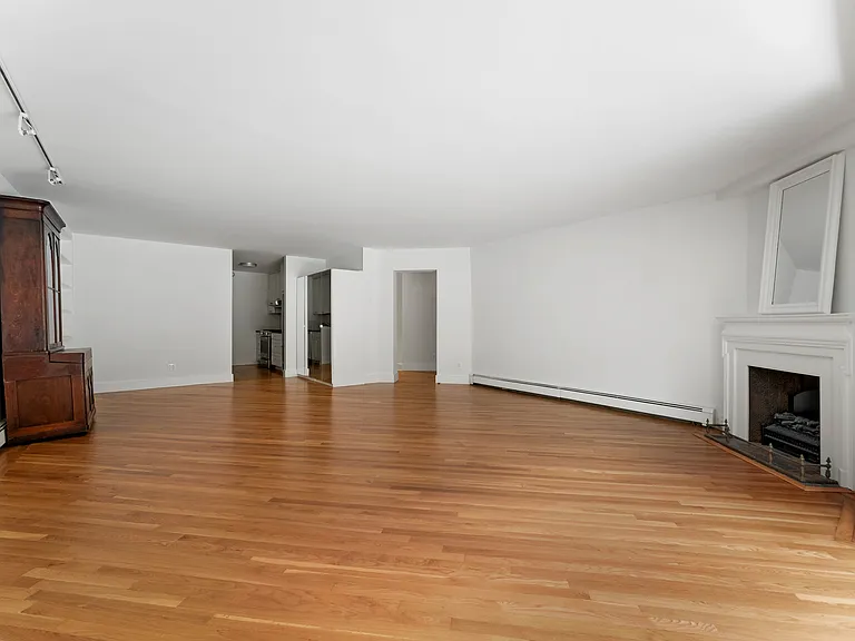 842 Carroll St #1 — Photo 4