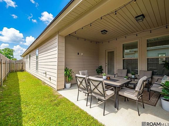 3rd image of 7844 W Pelican Lakes Ave