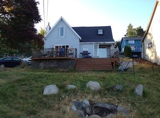 4003 Silver Beach Ave, Bellingham, WA 98226