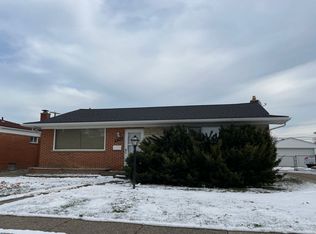 8740 Randy Dr, Westland, MI 48185