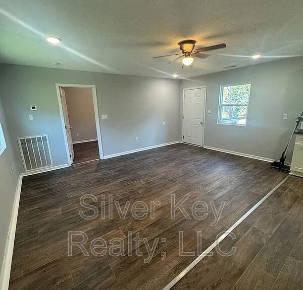 525 Scott St #1 — Photo 6