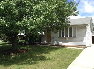 2819 Streitz Dr, Joliet, IL 60435