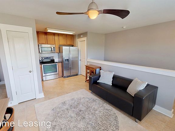 3rd image of 1247 Badger Ct