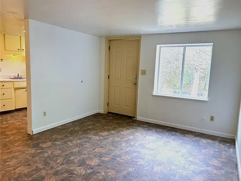 115 Culler Rd #E — Photo 2