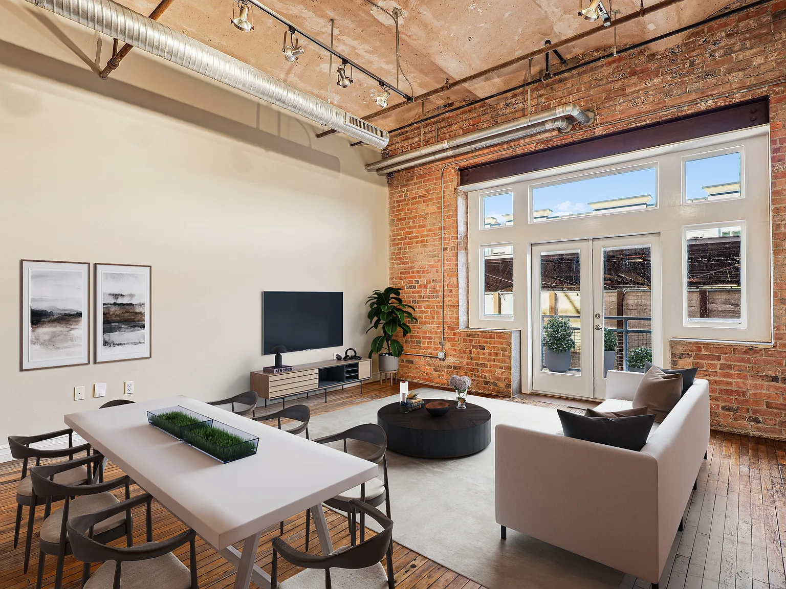 City View Lofts — Photo 2