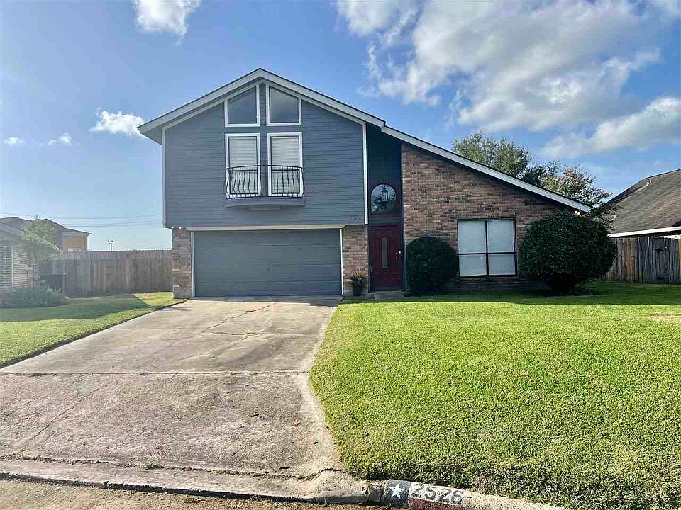 1st image of 2526 Thunderbird Dr