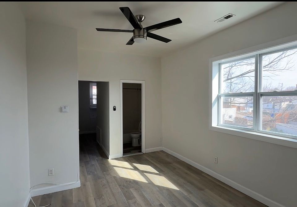 1st image of 3843 Falls Rd APT 3S