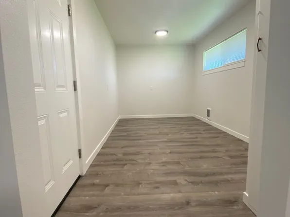 34231 Riverside Dr, Albany, OR 97321