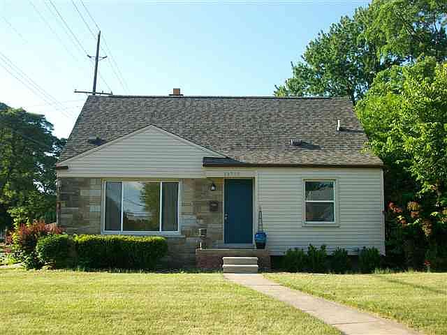 1st image of 13770 Manhattan St