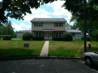 5226 N 88th Ct, Milwaukee, WI 53225