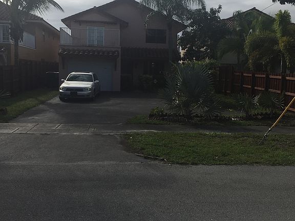3rd image of 1588 NE 32nd St