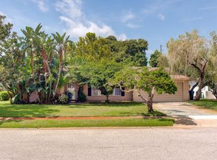 9220 Merrimoor Blvd, Seminole, FL 33777