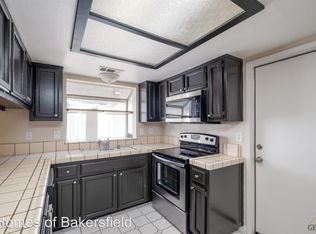 2921 Woodglen Dr, Bakersfield, CA