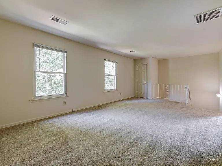 Olde Forge East Apartments & Townhomes — Photo 13