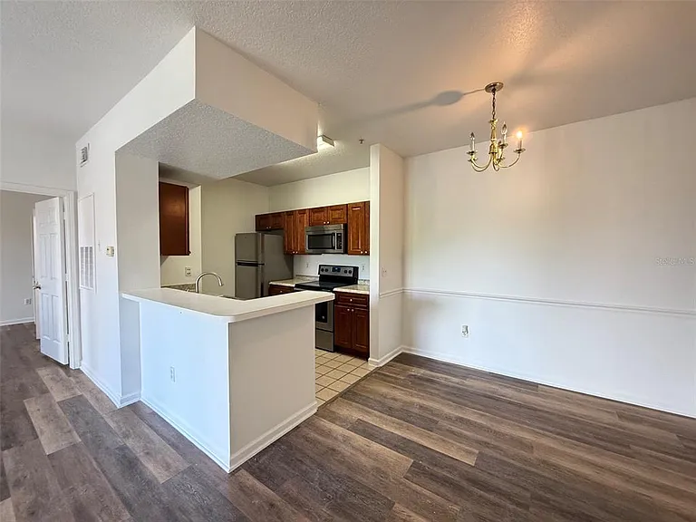 14316 Fredricksburg Dr #505 — Photo 4