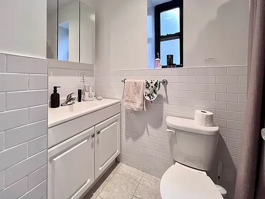 Rented by SERHANT. | media 13