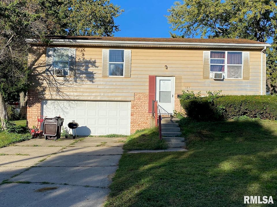 1st image of 123 S Merriman Ct