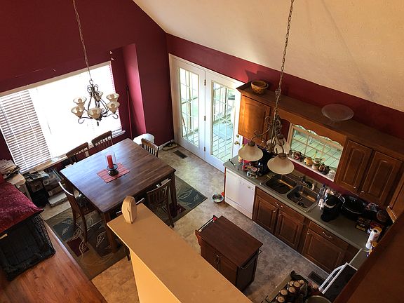 5th image of 14 Flatstone Dr