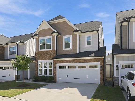 2nd image of 2102 Goudy Dr
