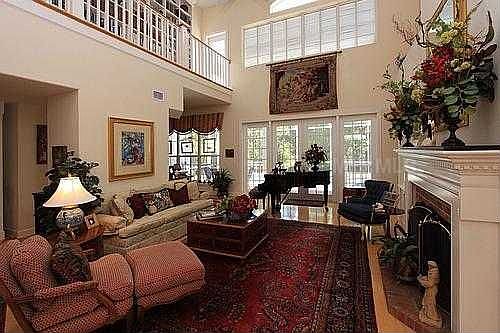 3rd image of 10007 Radcliffe Dr