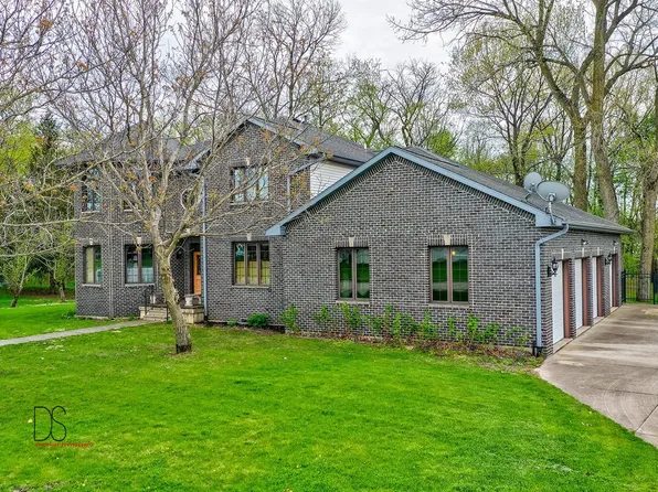 3475 Sunset Dr, Spring Valley, IL 61362