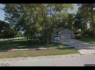 3394 Valley Woods Dr, Cherry Valley, IL