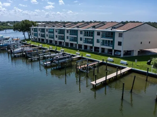 326 Windrush Blvd #102, Indian Rocks Beach, FL 33785