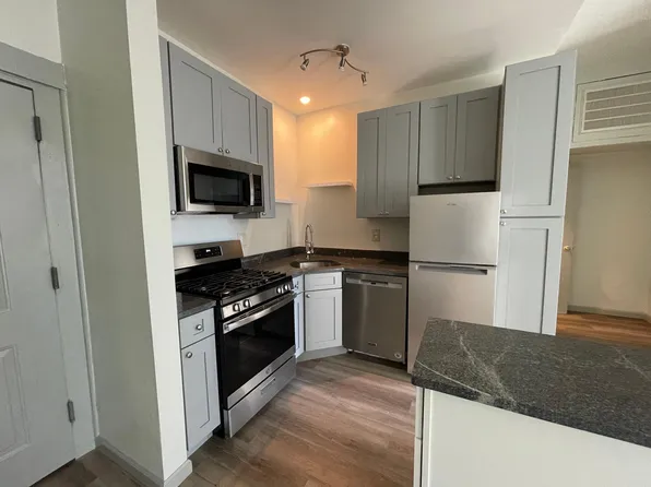 1013 Saint Paul St APT 2F, Baltimore, MD 21202