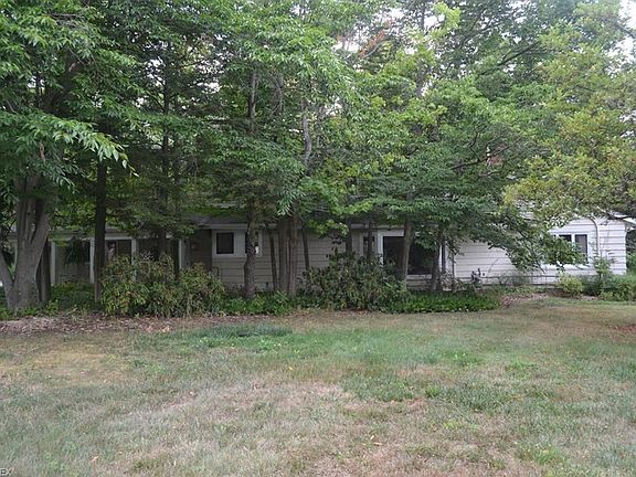 3rd image of 32845 Creekside Dr