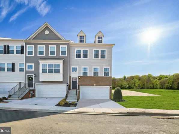 23600 Crosswinds Way, California, MD 20619