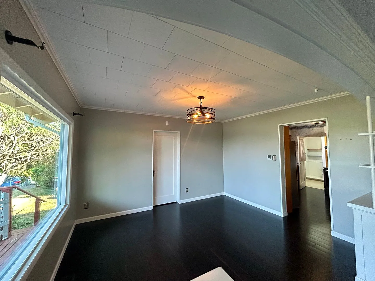 2516 Huron St — Photo 4