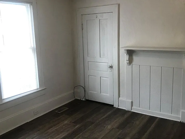 1111 N George St — Photo 9