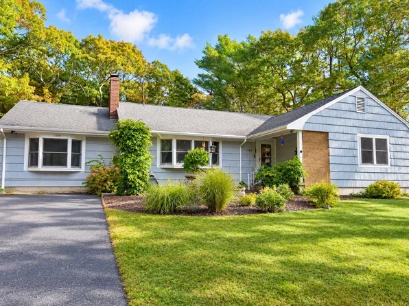 1104 Long Pond Rd, Plymouth, MA 02360