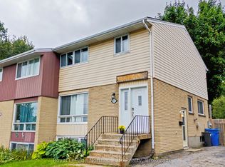811 Tackaberry Dr, North Bay, ON P1B 4R8