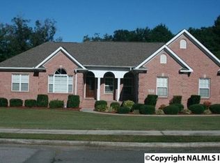 2007 Red Oak Ln NE, Arab, AL 35016