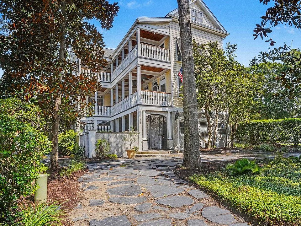 1st image of 429 Ocean Pointe Ct.
