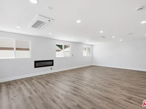 11611 Burbank Blvd, North Hollywood, CA