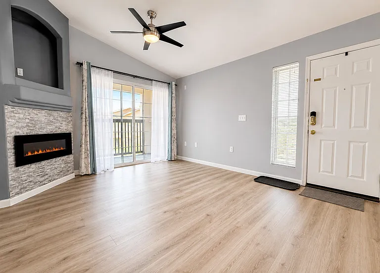 10070 E Carolina Dr #204 — Photo 1