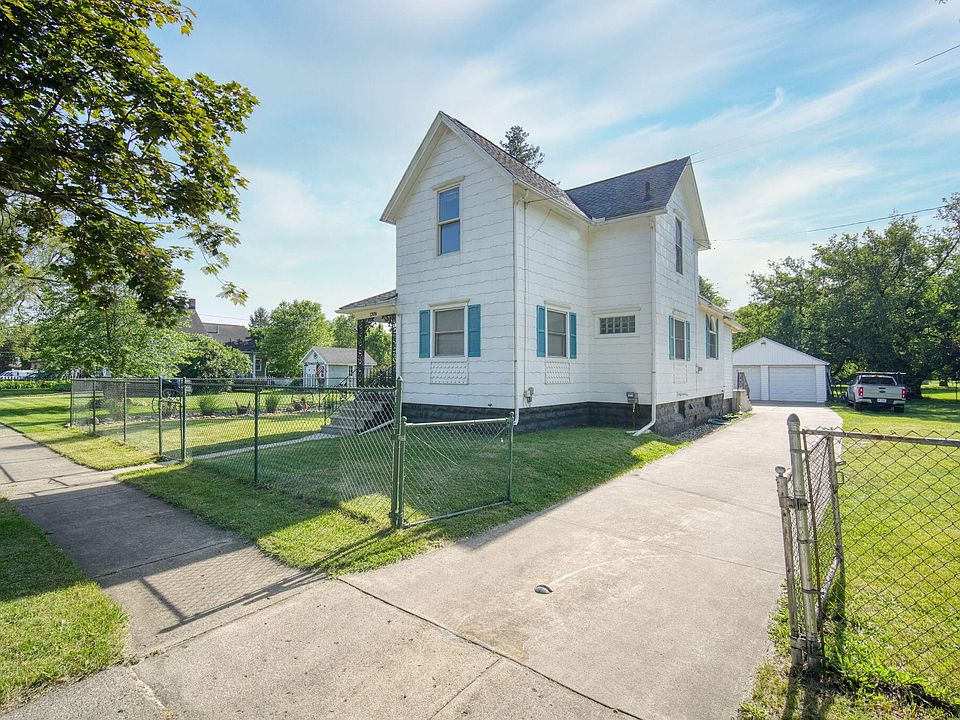 1st image of 1308 S Elm Ave