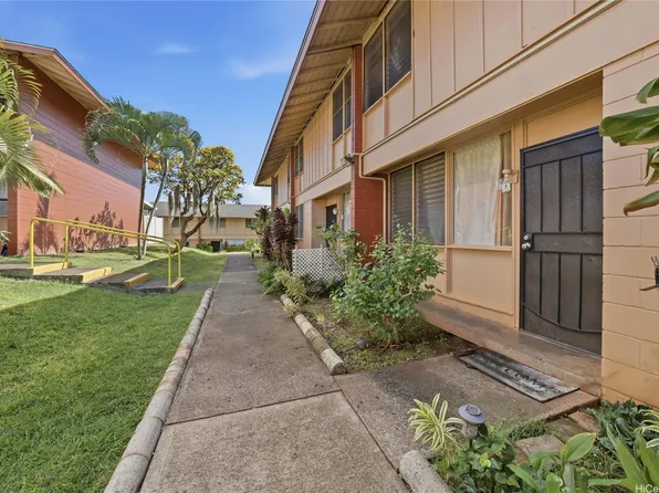 1305 Kipaipai St APT 24C, Pearl City, HI 96782