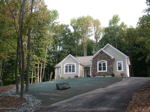 99 Hilltop Rd #L-2, Waverly Township, PA 18414