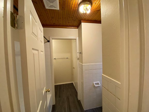 5th image of 7913 Emerald Hills Way