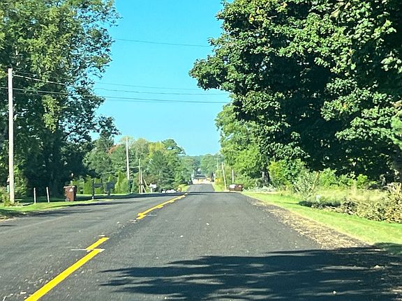 5th image of 6494 Windsor Hwy